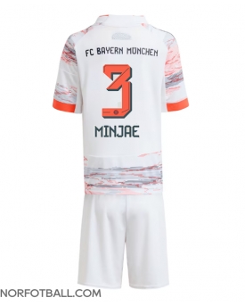 Billige Fotballdrakt Bayern Munich Kim Min-jae #3 Replika Bortedraktsett Barn 2025-26 Kortermet (med bukser)